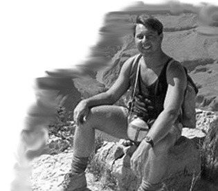 BackgroundCanyon1.JPG (31020 bytes)